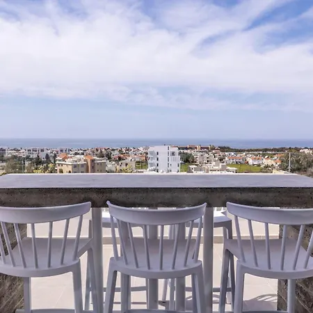 Premier 403 3 Bed Apartment *