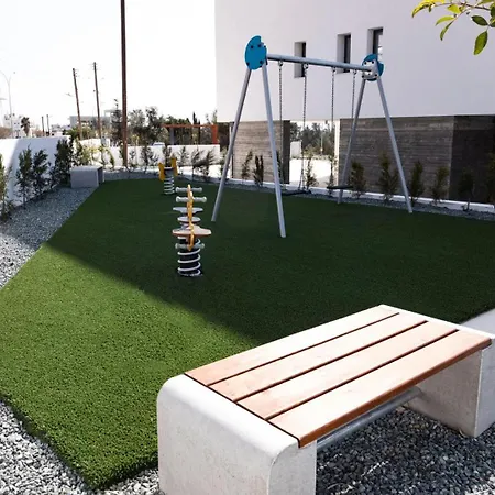 Premier 403 3 Bed Appartement *